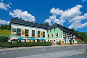 Отель Hotel Gasthof zum Walfisch  Клингенталь